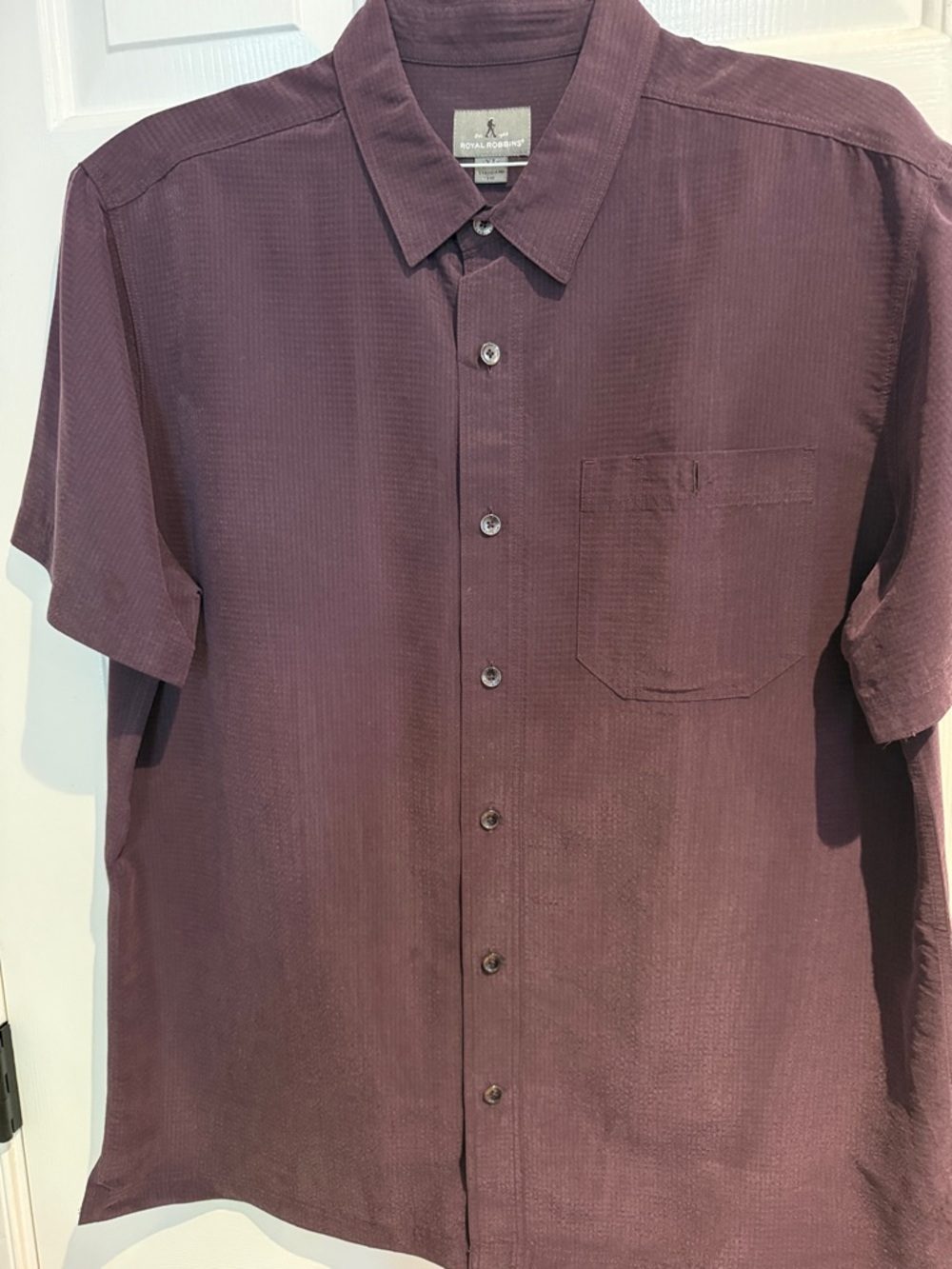 Royal Robbins Men’s Short-Sleeve Button-Down Shirt in Plum